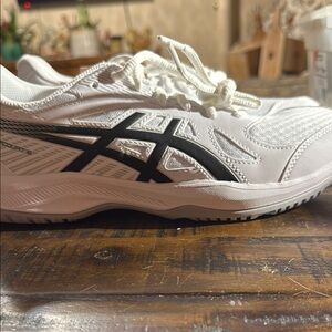 ASICS Men's White and Black Athletic Sneakers